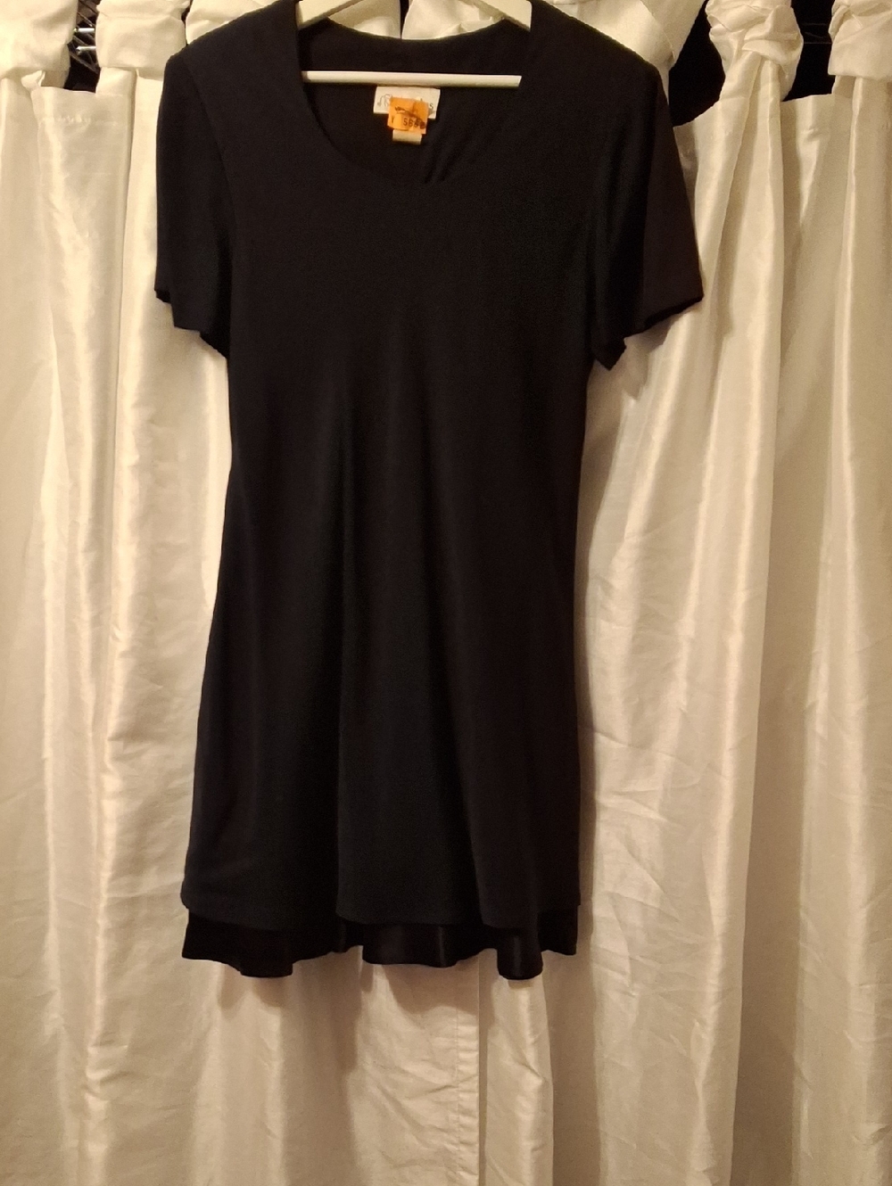 Women's Black Midi Scoop Neck Dress